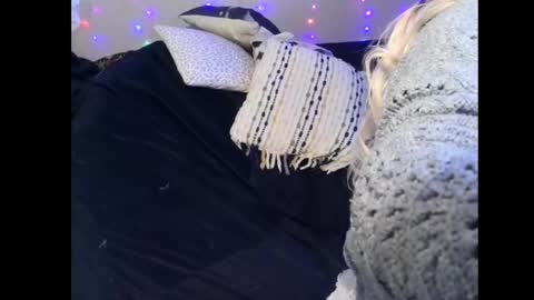 Monica online show from 02/13/25, 02:20