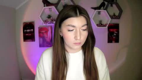 sweet girl and shine body online show from 09/15/25, 11:10