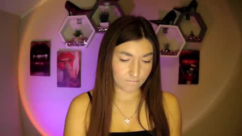 sweet girl and shine body online show from 10/01/25, 06:41