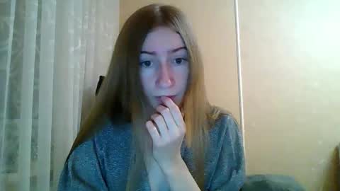 Monica online show from 02/10/26, 04:44