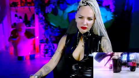 Monika online show from 11/23/25, 10:37