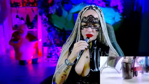 Monika online show from 11/24/25, 11:21