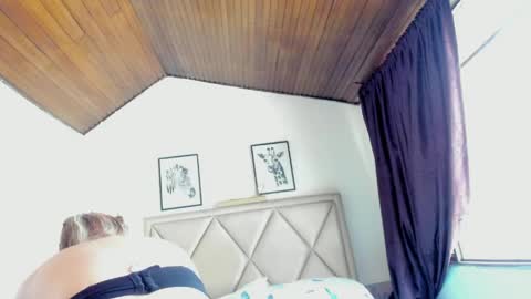 Mony online show from 04/18/26, 07:07