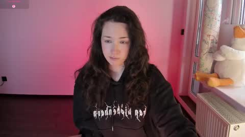 Monica online show from 12/22/25, 09:39