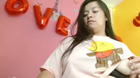 Snapshot of monickhot303av chatting on 02/18/25, 07:32 monickhot303av online show from 02/18/25, 07:32