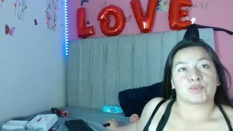 Snapshot of monickhot303av chatting on 02/26/25, 08:04 monickhot303av online show from 02/26/25, 08:04