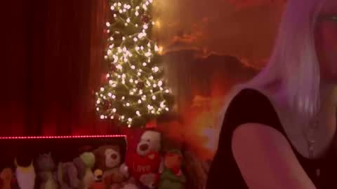 Monika    online show from 12/29/24, 03:11