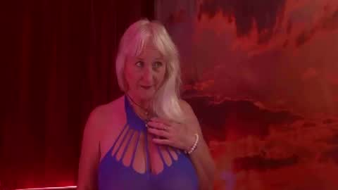 Monika    online show from 09/14/25, 02:00