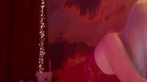 Monika    online show from 02/14/26, 02:41