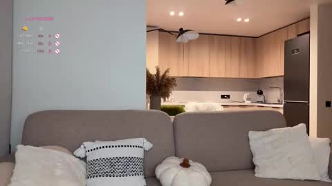 Monika online show from 01/08/26, 05:21