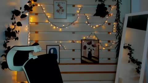 Monika online show from 02/23/26, 12:46