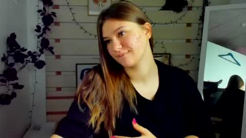 Monika online show from 04/11/26, 07:45