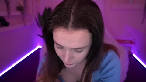 Monica online show from 03/01/25, 03:49