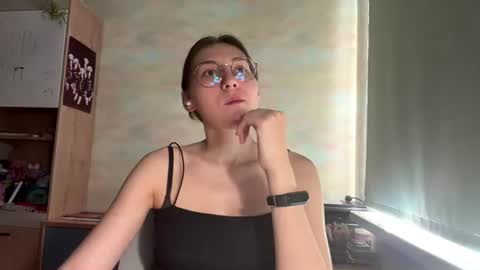 Snapshot of monikakotts chatting on 07/21/26, 02:30 Mia online show from 07/21/26, 02:30