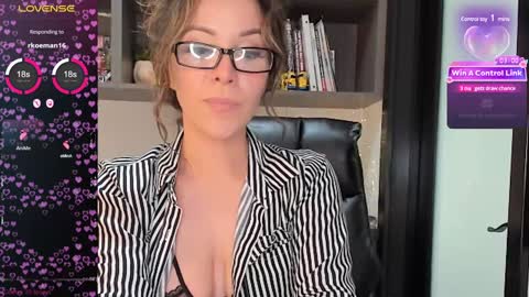 Monilee online show from 01/28/25, 10:34