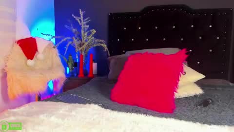 Monique  online show from 12/06/24, 02:35