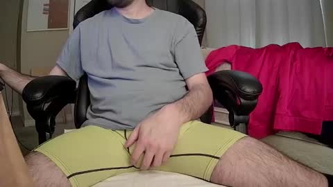 monkey_4u online show from 02/12/25, 03:27