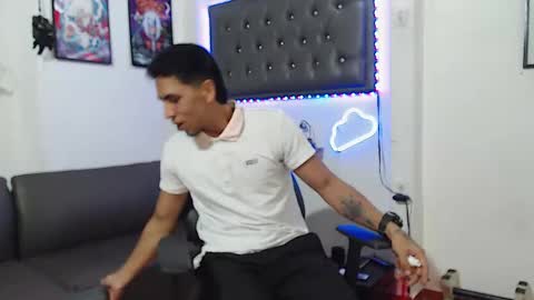 Snapshot of monkey_uchiha77 chatting on 02/12/25, 12:44 simon dice online show from 02/12/25, 12:44