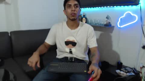 Snapshot of monkey_uchiha77 chatting on 02/22/25, 09:34 simon dice online show from 02/22/25, 09:34