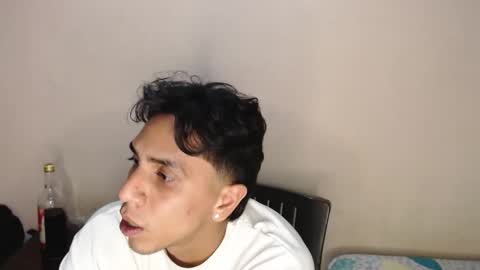 Snapshot of monkey_uchiha77 chatting on 09/21/25, 12:23 simon dice online show from 09/21/25, 12:23