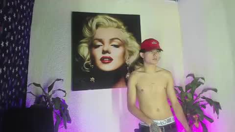 monky_0002 online show from 06/17/26, 07:04