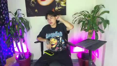 monky_0002 online show from 06/19/26, 06:34