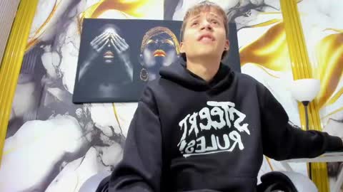 mono_blonde online show from 06/08/26, 11:10