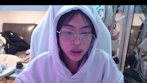 ELYSE A SIMPLE GIRL online show from 12/09/24, 05:51