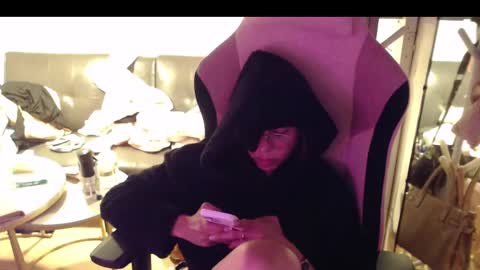 ELYSE A SIMPLE GIRL online show from 12/09/24, 11:47