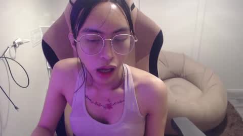 ELYSE A SIMPLE GIRL online show from 01/26/25, 01:25