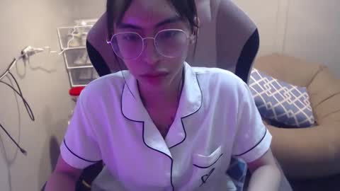 ELYSE A SIMPLE GIRL online show from 01/29/25, 04:30