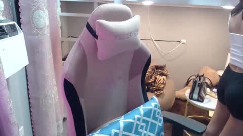 ELYSE A SIMPLE GIRL online show from 09/18/25, 11:23