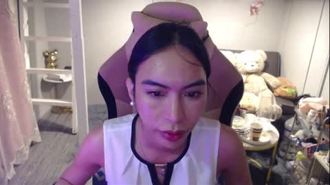 ELYSE A SIMPLE GIRL online show from 04/01/26, 10:38