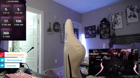 Snapshot of monstrumologist chatting on 12/21/24, 12:42 Lydia Mooney online show from 12/21/24, 12:42