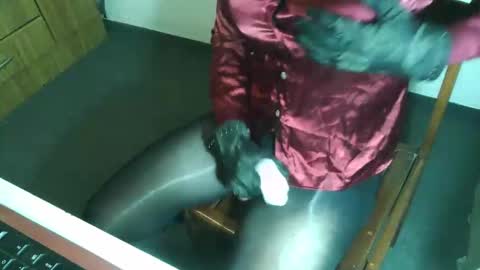 Sabrina online show from 03/31/26, 05:35