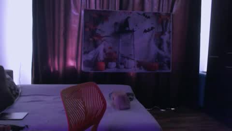 Monse online show from 10/31/25, 08:59