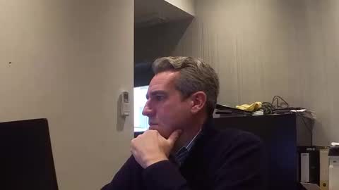 Monty G online show from 01/28/25, 01:05