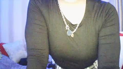 moodiemira online show from 10/03/25, 05:10