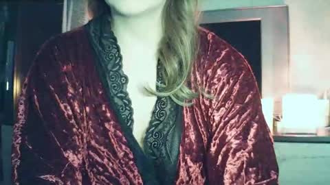 moodiemira online show from 02/14/26, 04:37