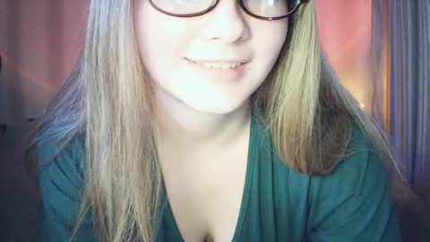 moodiemira online show from 03/05/26, 02:57