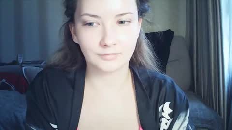 moodiemira online show from 03/24/26, 03:39