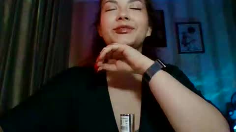 moodiemira online show from 05/26/26, 08:05