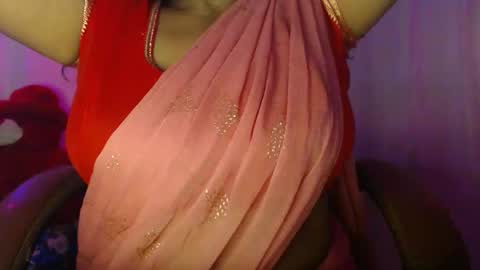 Snapshot of moody_maya chatting on 10/14/25, 12:17 Maya online show from 10/14/25, 12:17