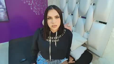      online show from 06/14/26, 12:18
