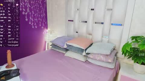      online show from 07/23/26, 02:04