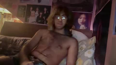 moon online show from 06/10/26, 10:41