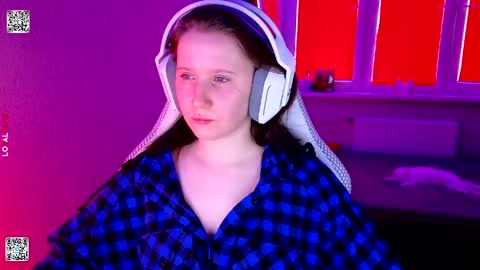 Lola online show from 03/31/26, 09:21