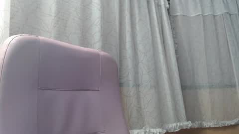 Snapshot of moon_cat85 chatting on 07/12/26, 11:51 Luna online show from 07/12/26, 11:51