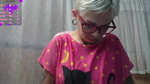 Snapshot of moon_cat85 chatting on 07/14/26, 07:08 Luna online show from 07/14/26, 07:08