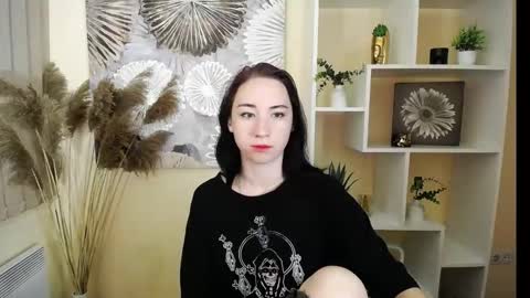 Diana online show from 09/18/25, 07:10